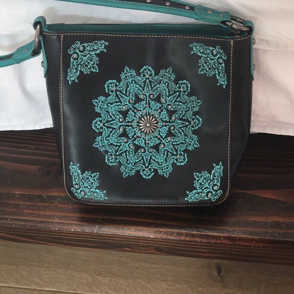 Handbags - Montana West Purse